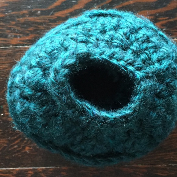 Child Messy Bun Hat - NWOT - Picture 2 of 2